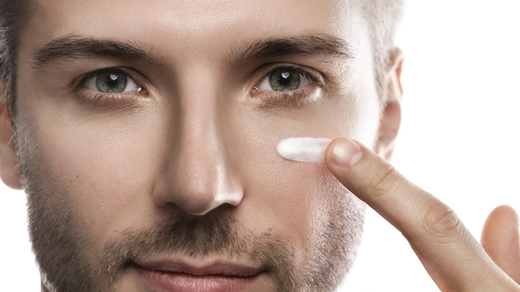 Blog Article on 8 winter skincare tips for men