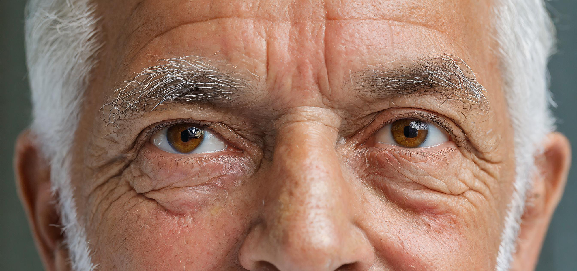 Blog - Ultimate skincare routine for men wanting to combat puffy and tired-looking eyes as they age